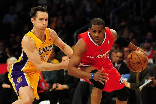 拜仁后卫博 拜仁后卫博