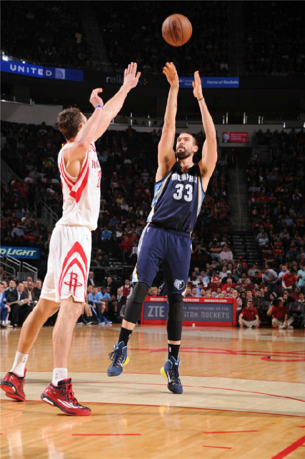 她回到更衣 她回到更衣