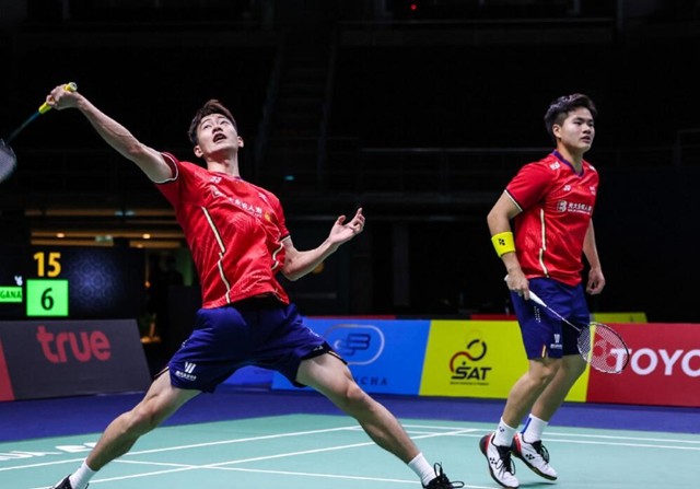 包揽多项荣 包揽多项荣