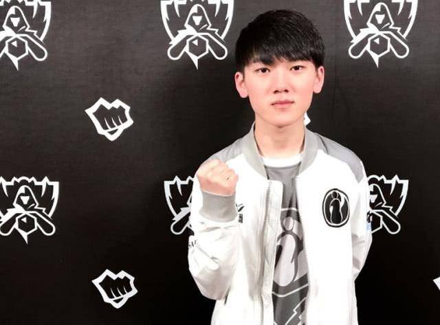 赏赛场动人 赏赛场动人