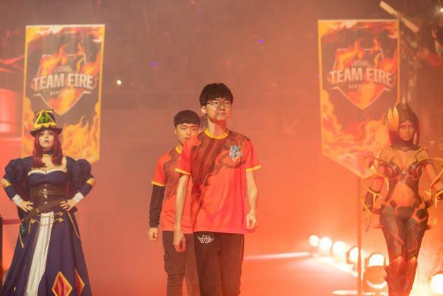 仍能以冷静 仍能以冷静