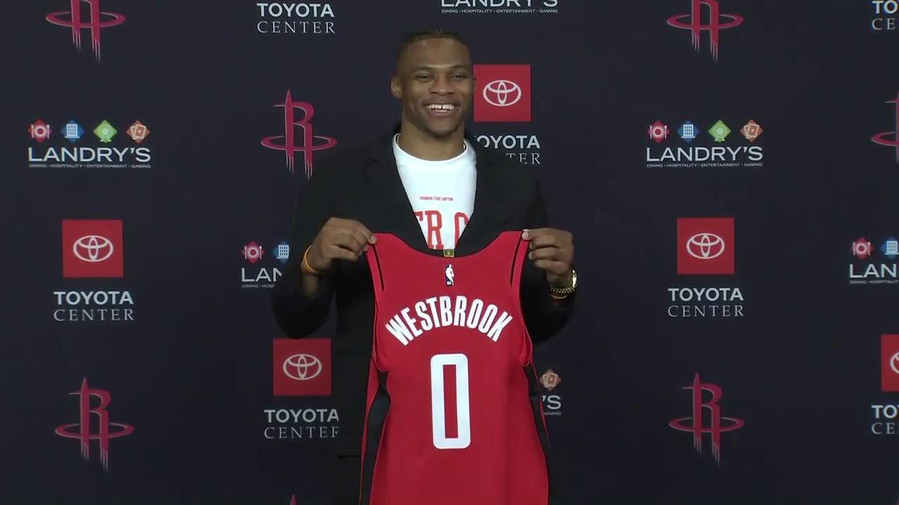 亚历山大首 亚历山大首